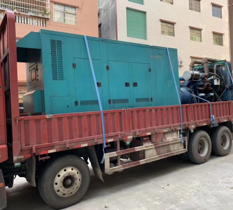 都兰如何在不同负载率下确保 400KW 柴油发电机组的正常运行？