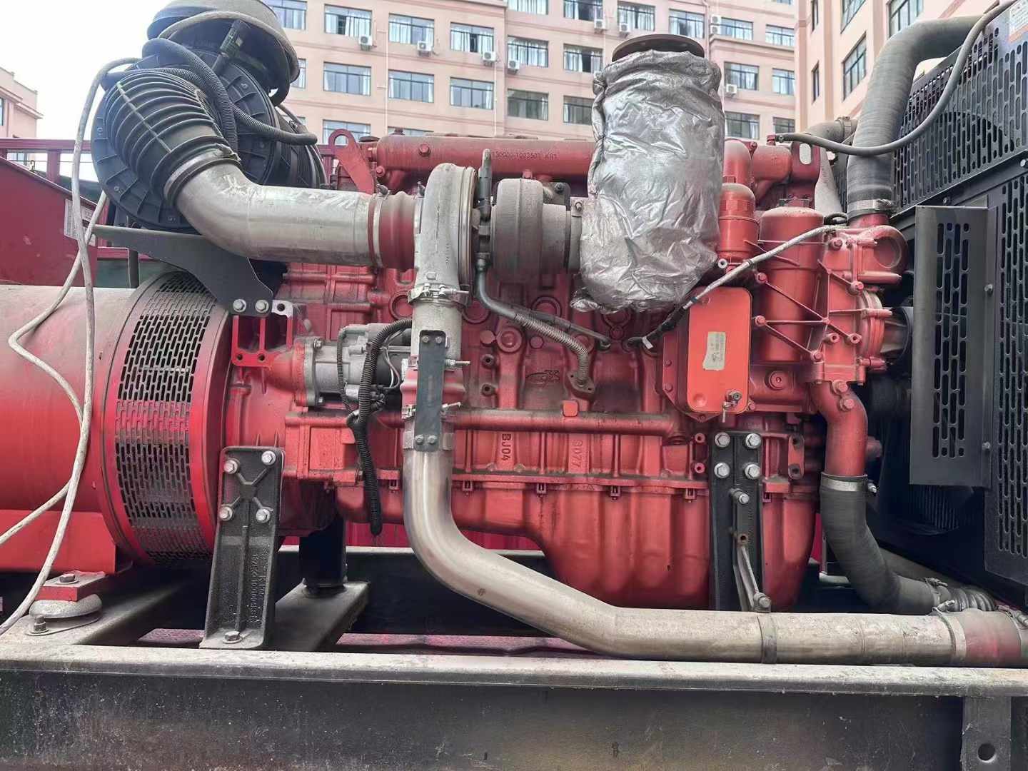 都兰如何选择适合 600kW 柴油发电机组的过载保护器？