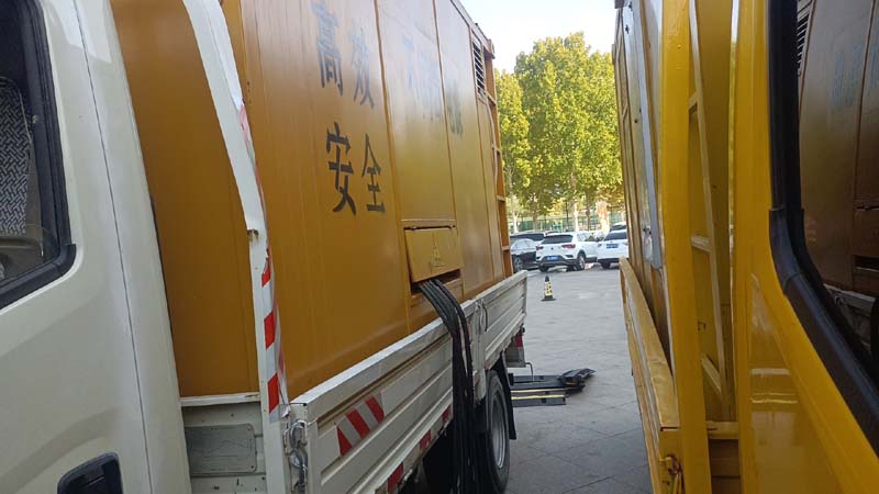 都兰如何判断柴油发电机组和UPS电源的切换时间是否符合要求？